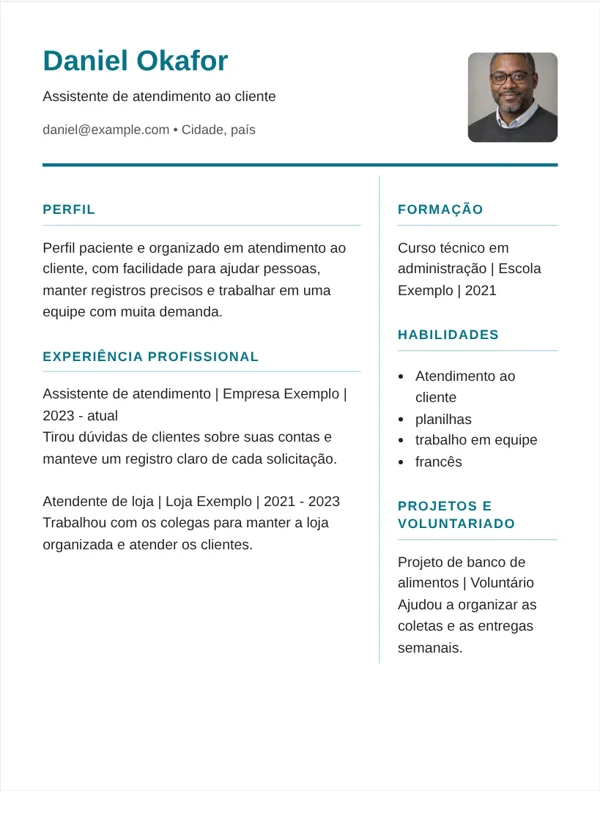 Compacto pro modelo de CV com dados de exemplo fictícios